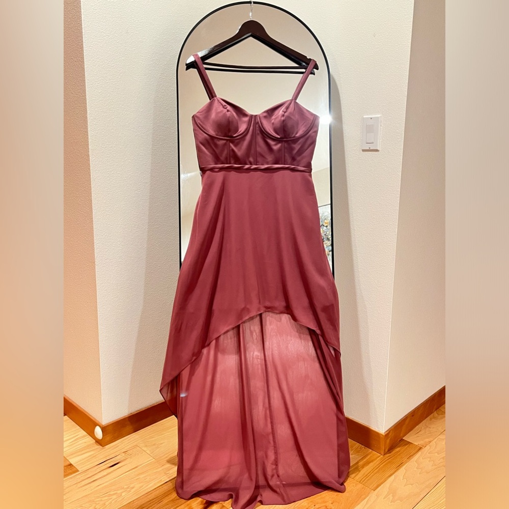 Selling Due To It Only Being Worn Once For Gradua… - image 1